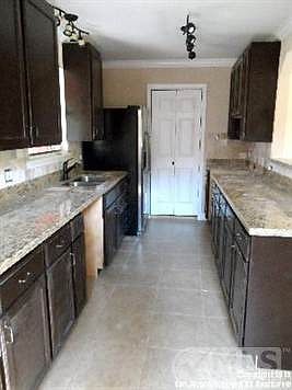 4th image of 615 Pilgrim Dr