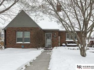 5911 Mason St, Omaha, NE 68106