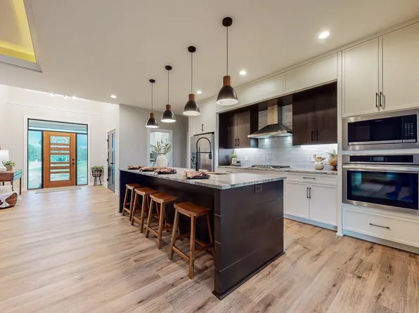1471 Trophy Lake Rd SW, Pine Island, MN 55963