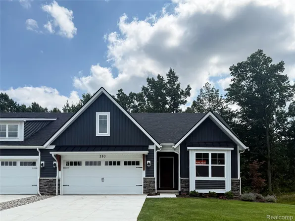 295 Canyon Creek Ct #29, Howell, MI 48843