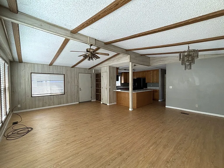 1 Robin Ct — Photo 5