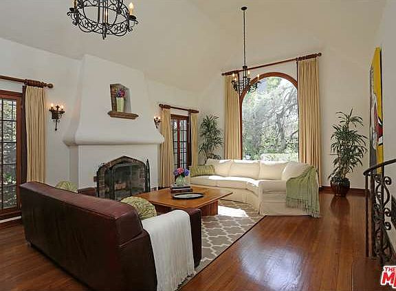 5th image of 108 S La Jolla Ave
