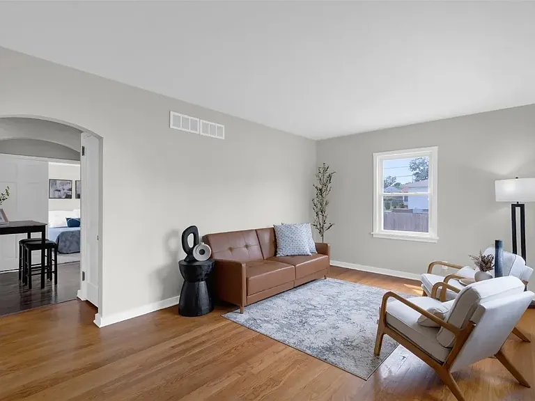 1049 Staub Ct NE — Photo 7