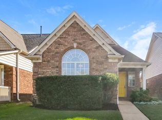 8573 Griffin Park Dr, Cordova, TN 38018