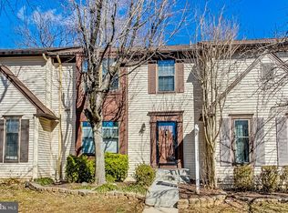 43 Berkeley Ct, Sterling, VA 20165