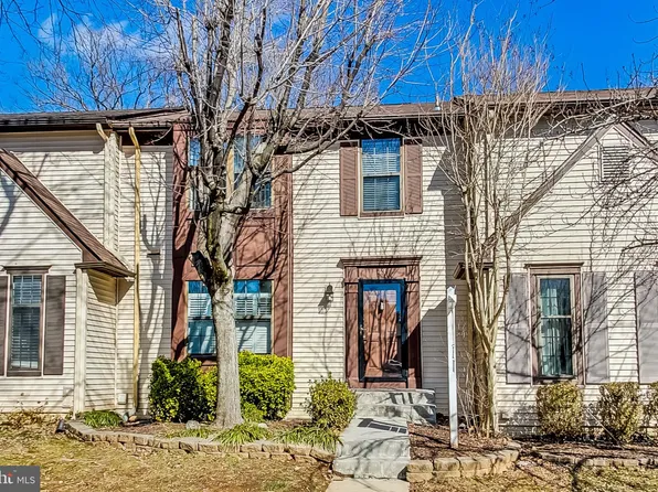 43 Berkeley Ct, Sterling, VA 20165