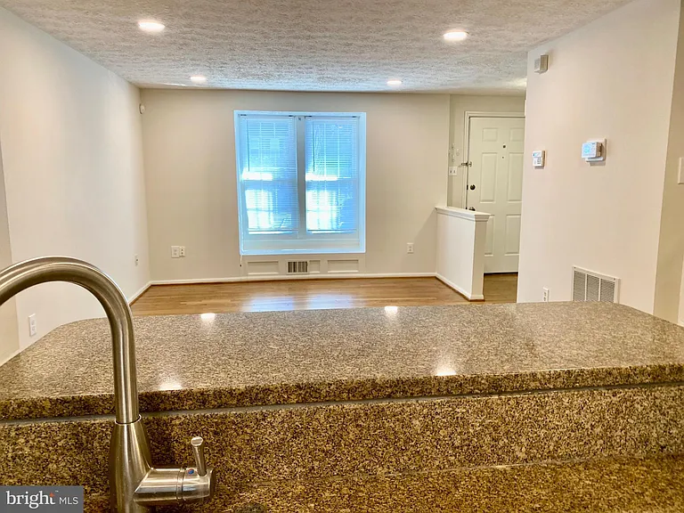 610 Coral Reef Dr — Photo 12