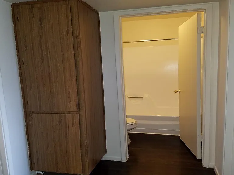 Eastridge Apartments — Photo 31