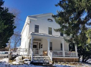315 Vienna St, Newark, NY 14513