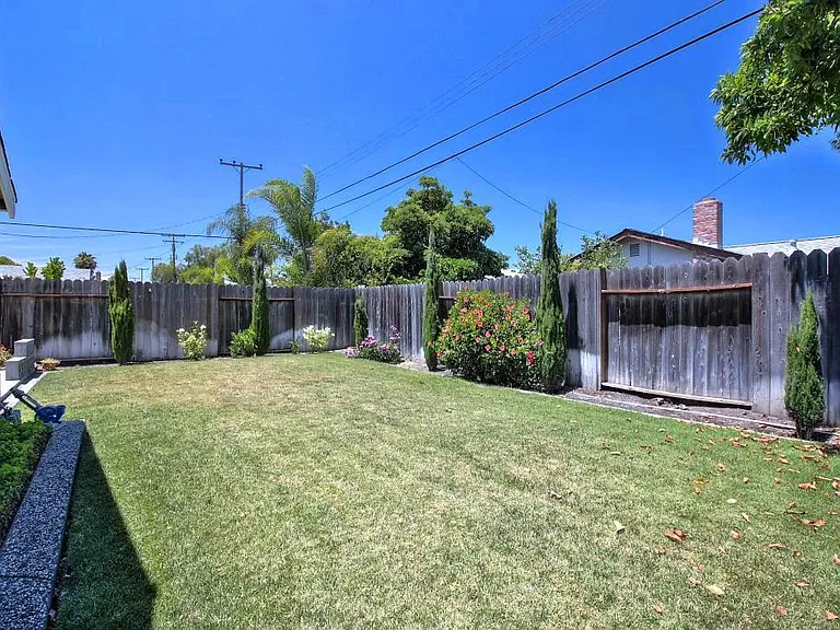 2851 Mark Ave — Photo 26
