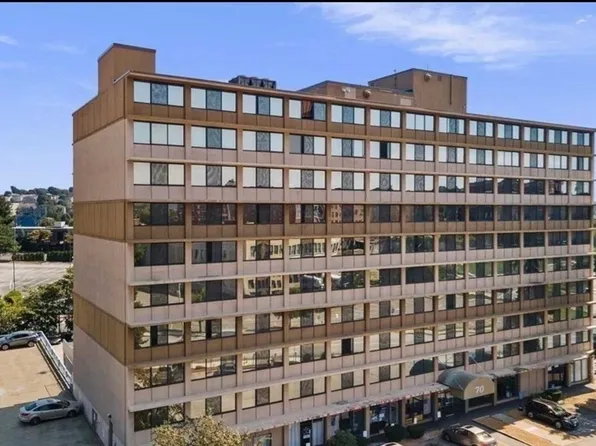 70 Southbridge St Room 812, Worcester, MA 01608