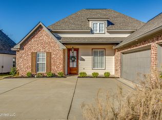 409 Pilot Cir, Brandon, MS 39047