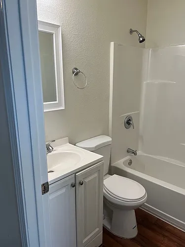4053 Wilson Ave Photo 1