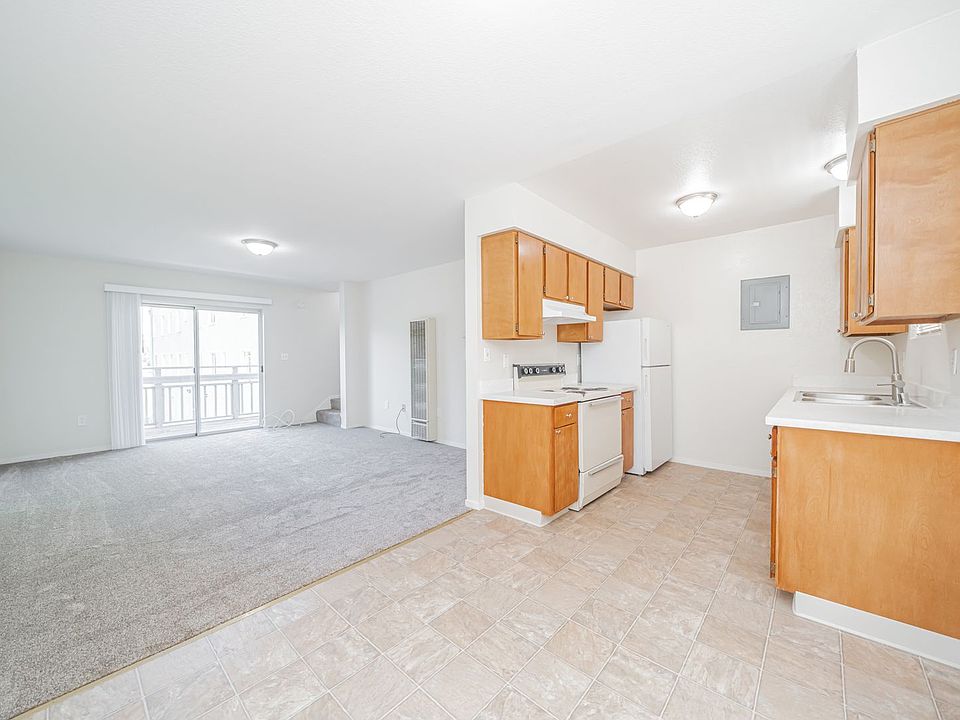 1st image of 1440 E 33rd St #3