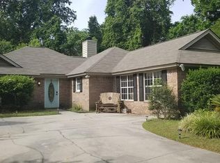 1 Rose Hill Dr, Savannah, GA 31419