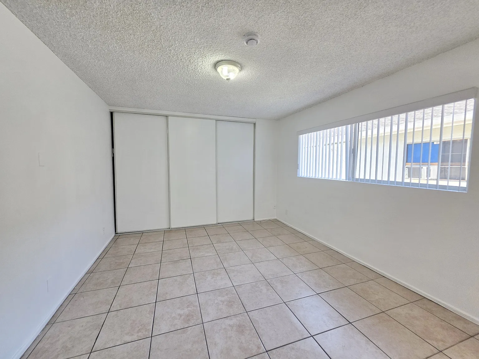 2 bed, $2,300 — Photo 4