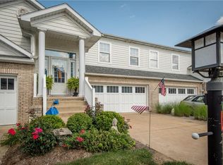 1340 Cascade Cir W, Canton, OH 44708