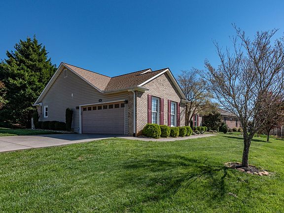 5th image of 104 Saligugi Cir