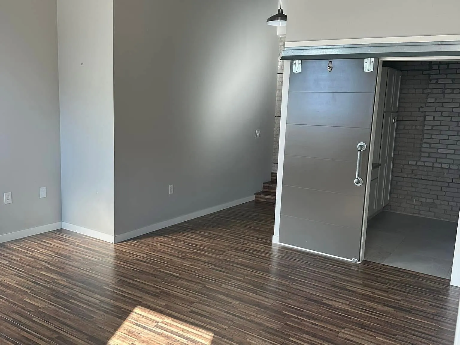 1 bed, 1.5 bath, 1104 sqft, $1,500 — Photo 4