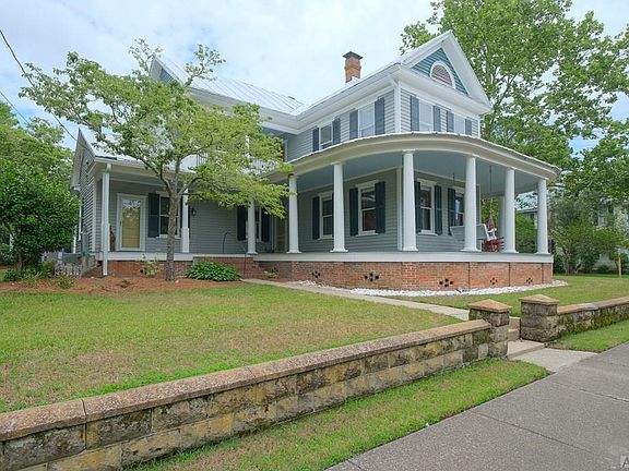 4th image of 308 S Oakum St