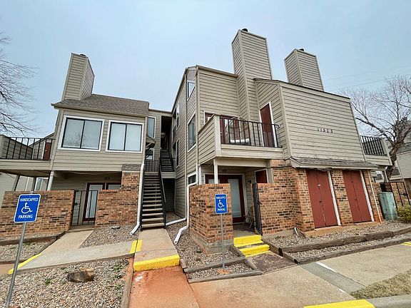 2nd image of 11520 N May Ave #C106