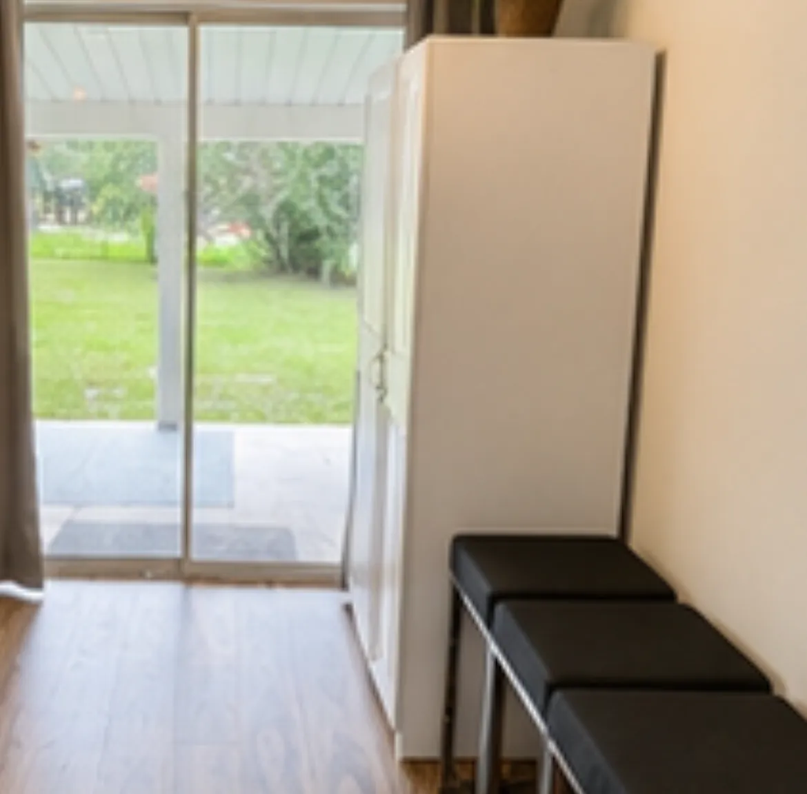 3 bed, 1149 sqft, $2,100 — Photo 2