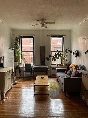 1st image of 302 E 3rd St APT 3a