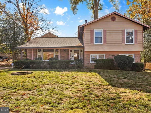 2001 Dana Dr, Hyattsville, MD 20783