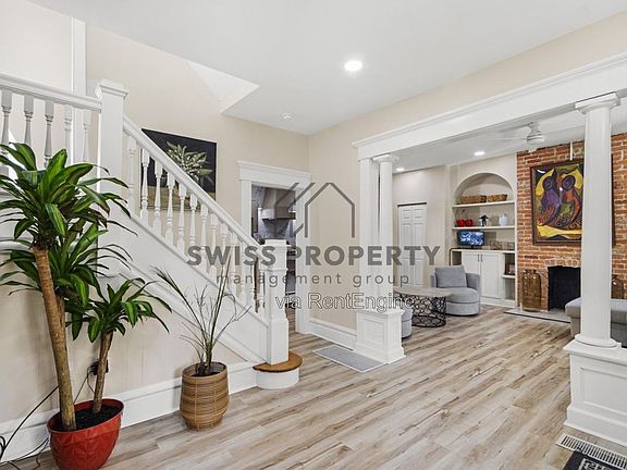 5th image of 463 S 22nd St