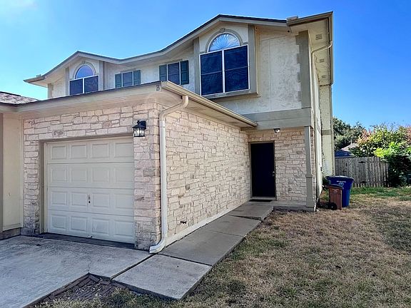 2nd image of 3001 Kestrel Dr #B