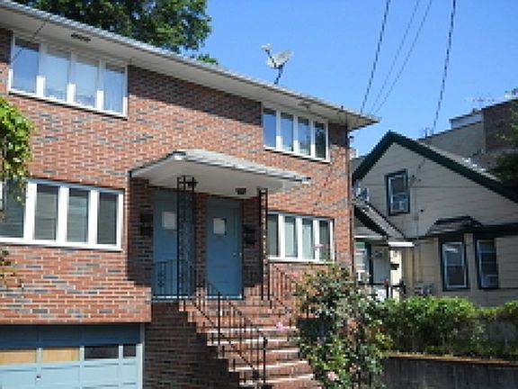2nd image of 501 Stuyvesant Ave