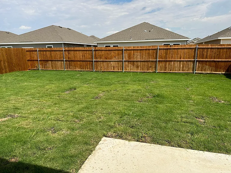 10321 Holycross Ln — Photo 7
