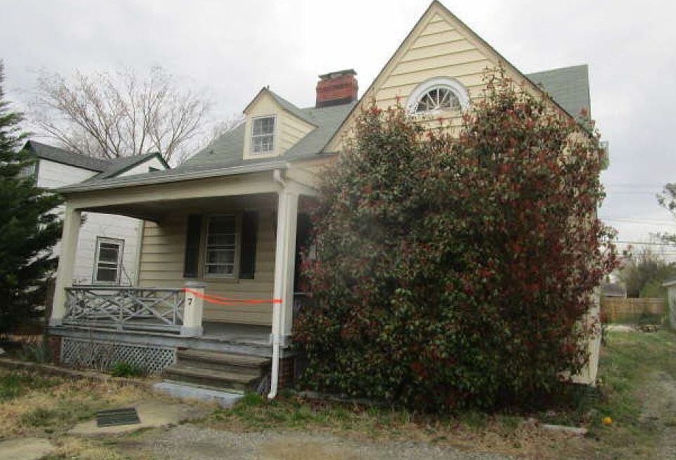 1st image of 7 Masonic Ln