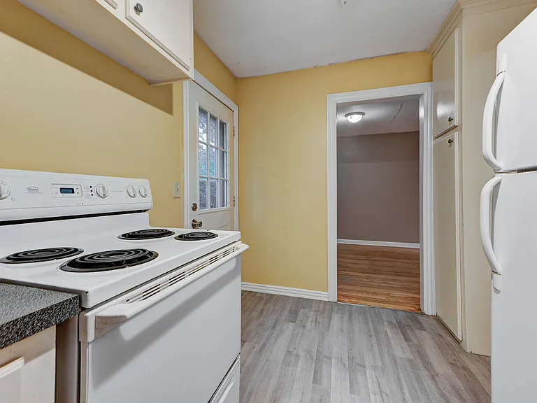 1005 W Eufaula St — Photo 10