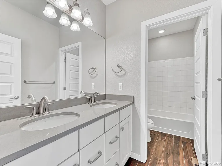 10062 Belvedere Cir — Photo 17