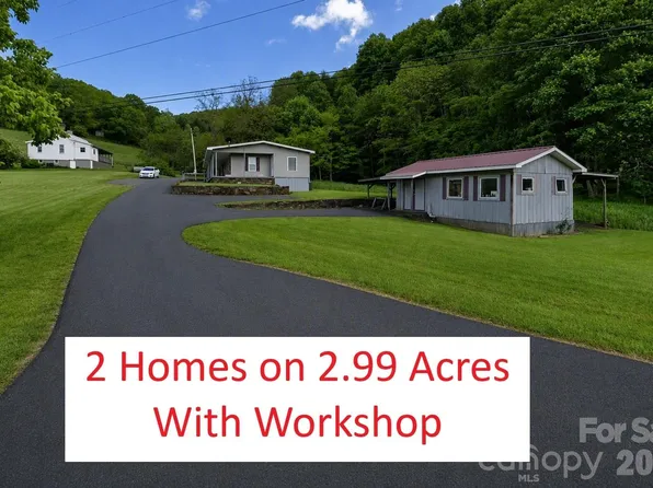 656 Water St, Bakersville, NC 28705