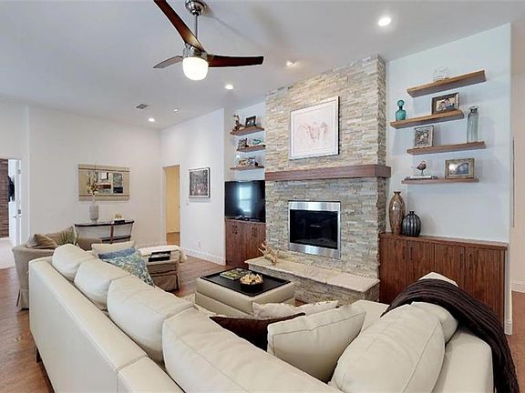 3rd image of 104 Timber Lake Ln