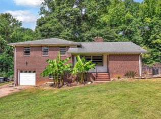 105 River Oaks Dr, Greenville, SC 29611