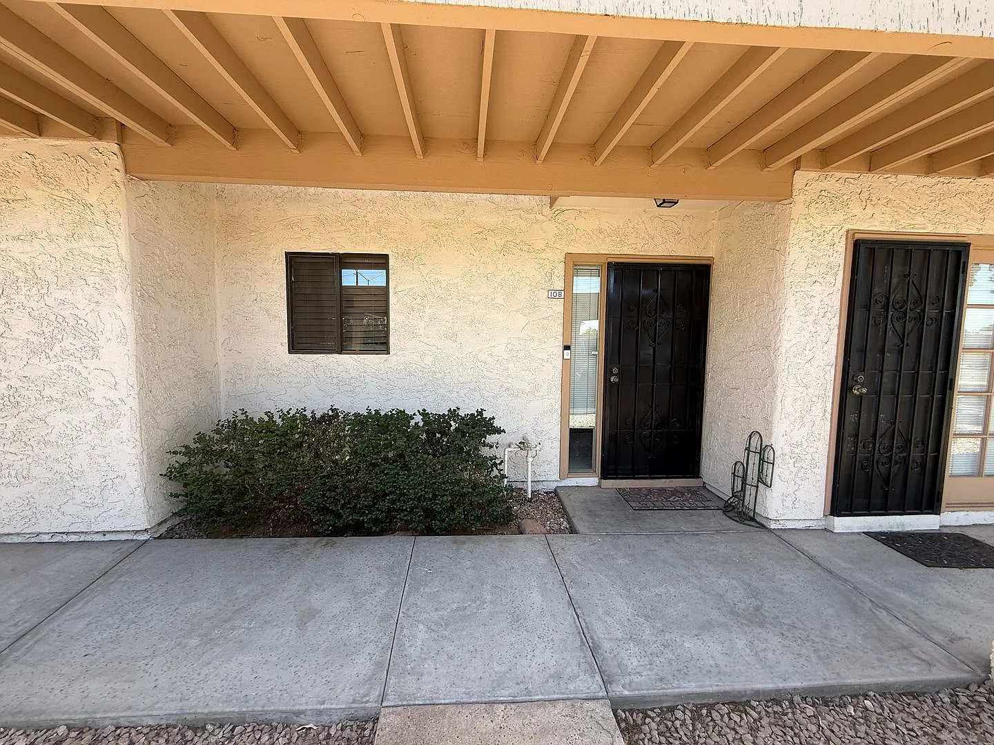 709 S Power Rd — Photo 1