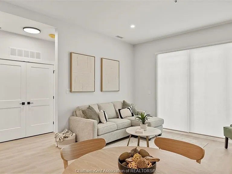 364 Grand Ave E #305 — Photo 19