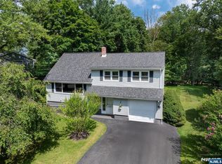 287 Momar Dr, Ramsey, NJ 07446