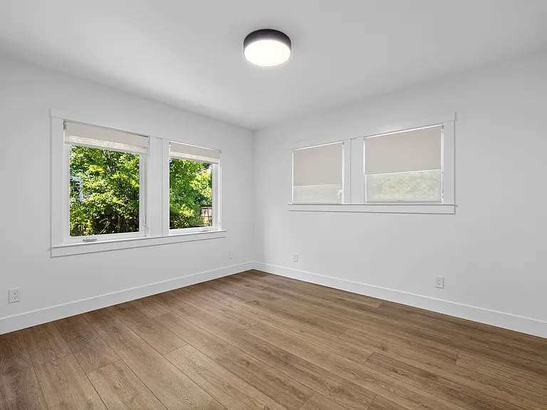 26A Mariposa Ave — Photo 20