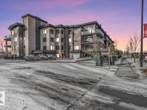 5029 Edgemont Blvd NW #211, Edmonton, AB T6M 0S8