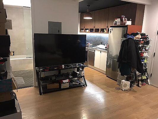 1st image of 334 Hart St #2B
