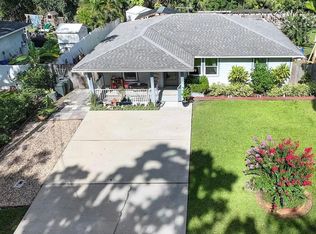 180 Spruce St, New Smyrna Beach, FL 32168