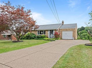 32 Pontiac Rd, Pittsburgh, PA 15241