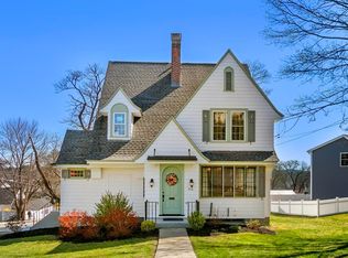 216 Butman Rd, Lowell, MA 01852