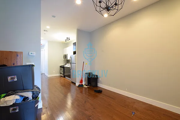 Rented by null | media 3