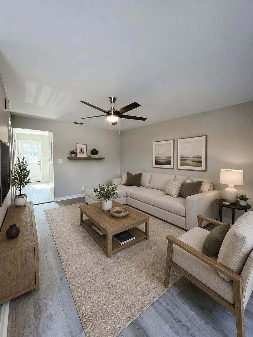 530 Hietts Lane — Photo 3