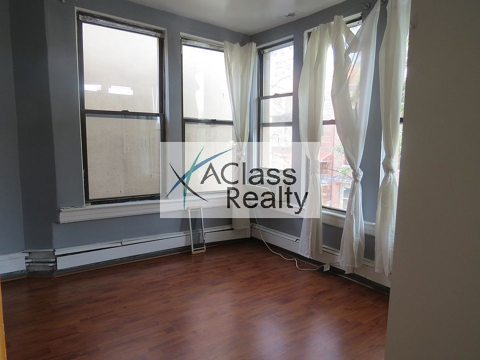 1st image of 2528 37th St #2F